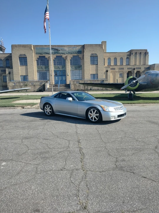 2006 Cadillac XLR - Image 10 of 21