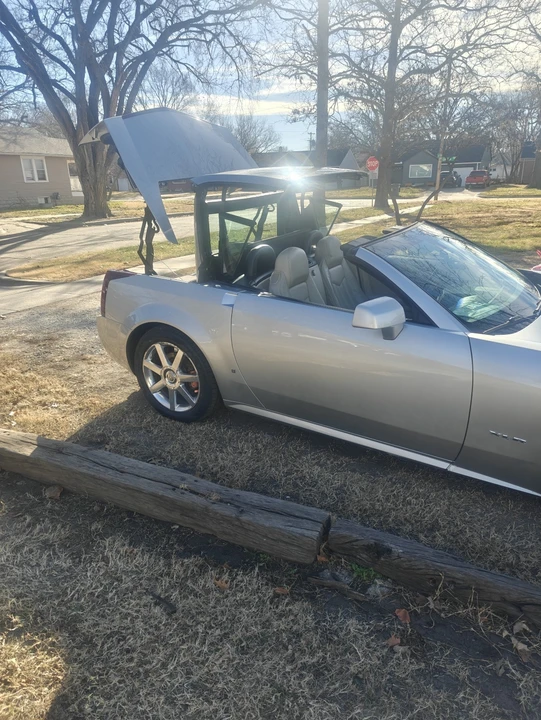 2006 Cadillac XLR - Image 16 of 21