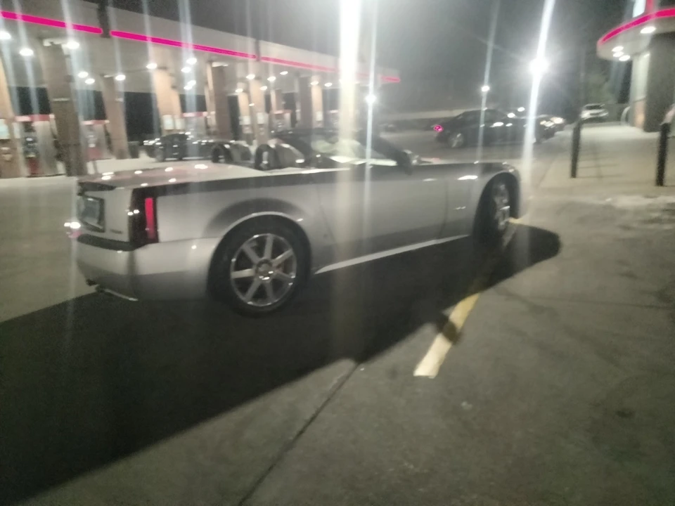 2006 Cadillac XLR - Image 8 of 21