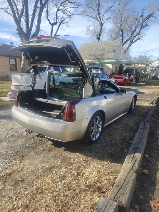 2006 Cadillac XLR - Image 17 of 21