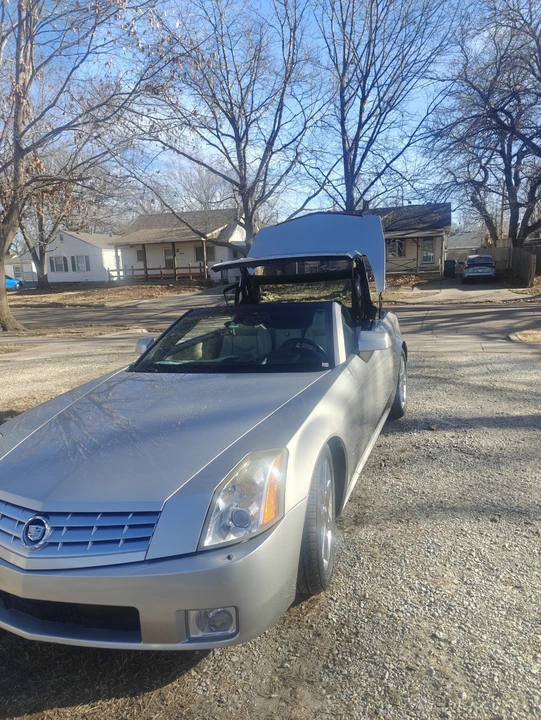 2006 Cadillac XLR - Image 15 of 21