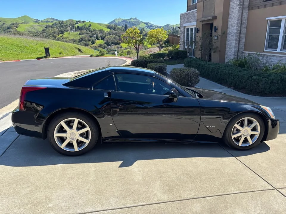 2006 Cadillac XLR-V - Image 8 of 9