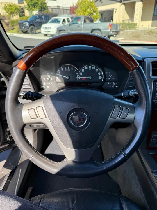 2006 Cadillac XLR-V - Image 6 of 9