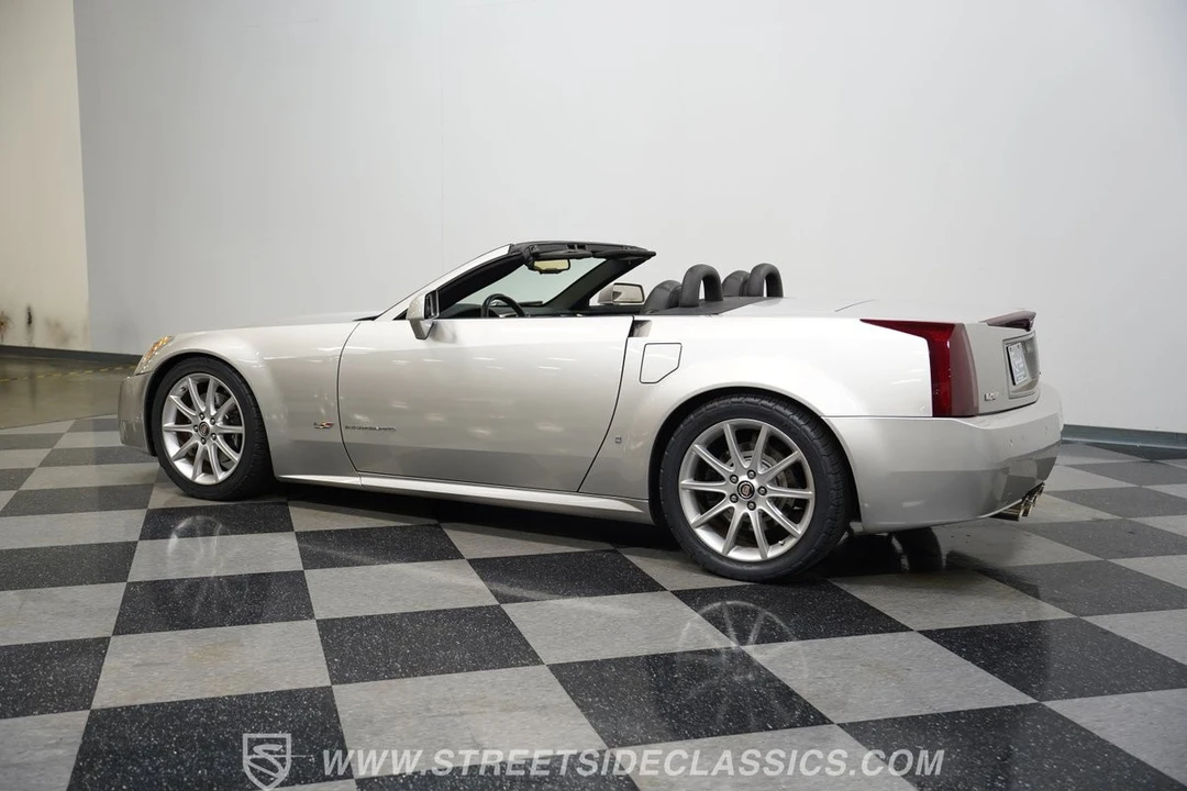 2006 Cadillac XLR-V - Image 9 of 12