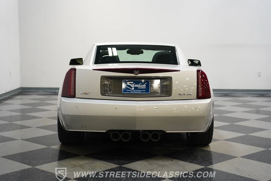 2006 Cadillac XLR-V - Image 11 of 12