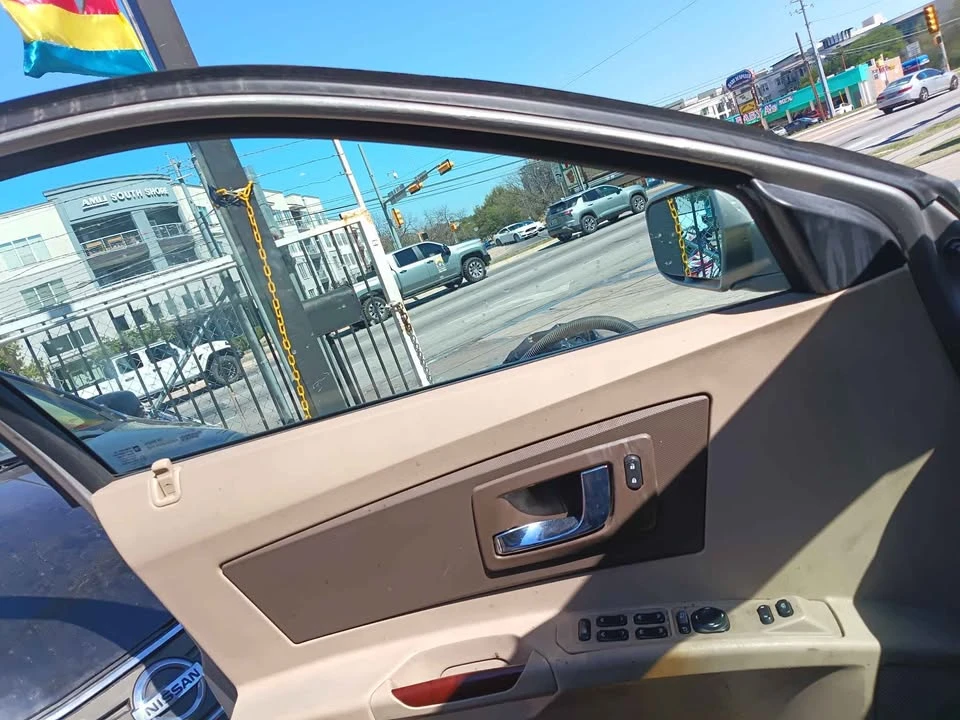 2006 Cadillac CTS 1st Gen - Image 11 of 17