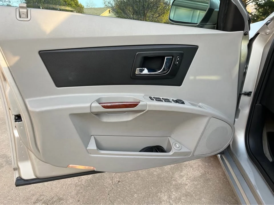 2006 Cadillac CTS 1st Gen - Image 10 of 18