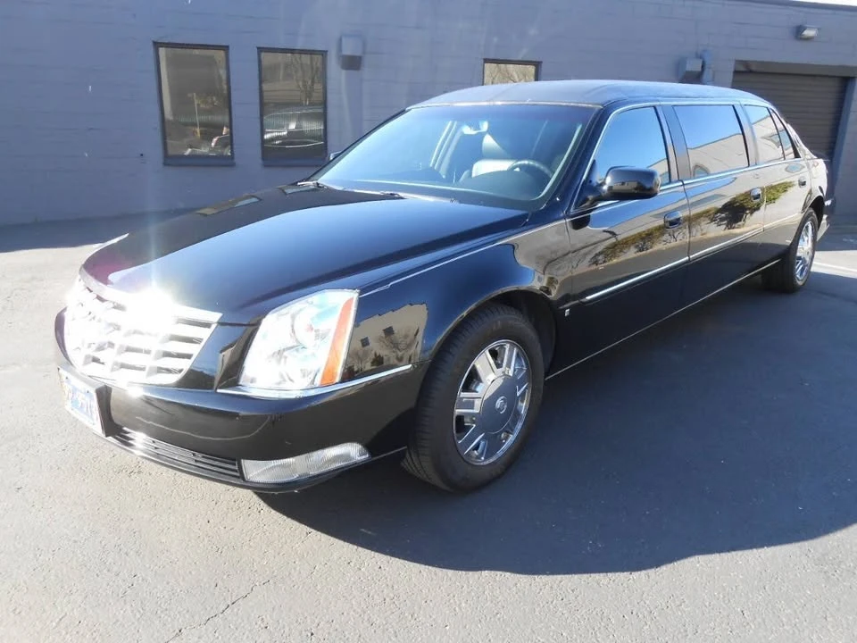 2006 Cadillac DTS - Image 2 of 20