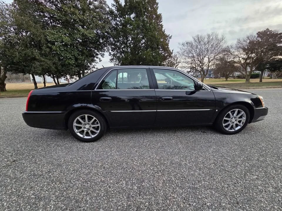 2006 Cadillac DTS - Image 4 of 17