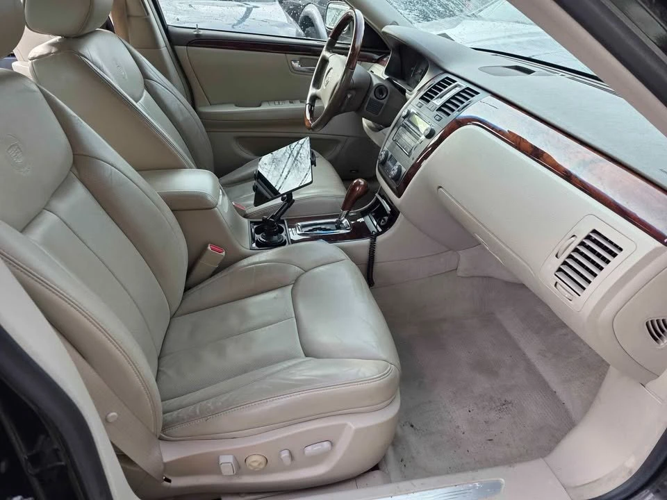 2006 Cadillac DTS - Image 15 of 17