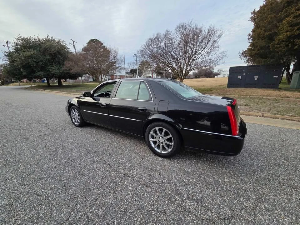 2006 Cadillac DTS - Image 5 of 17