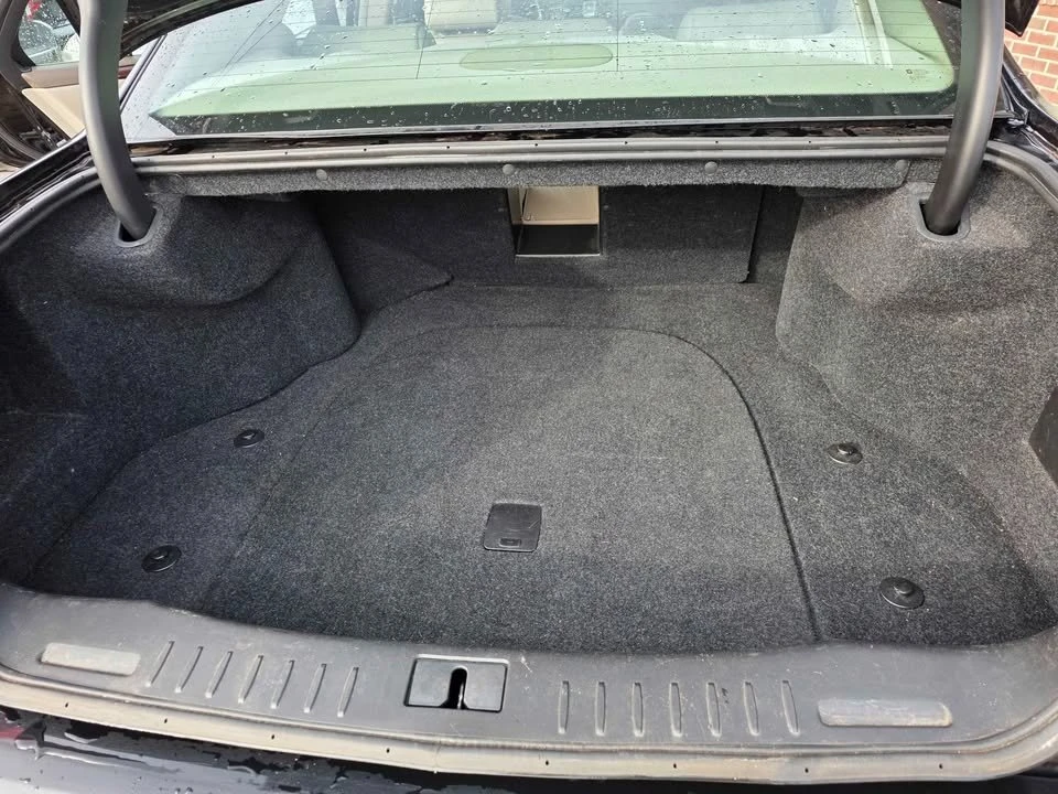 2006 Cadillac DTS - Image 16 of 17
