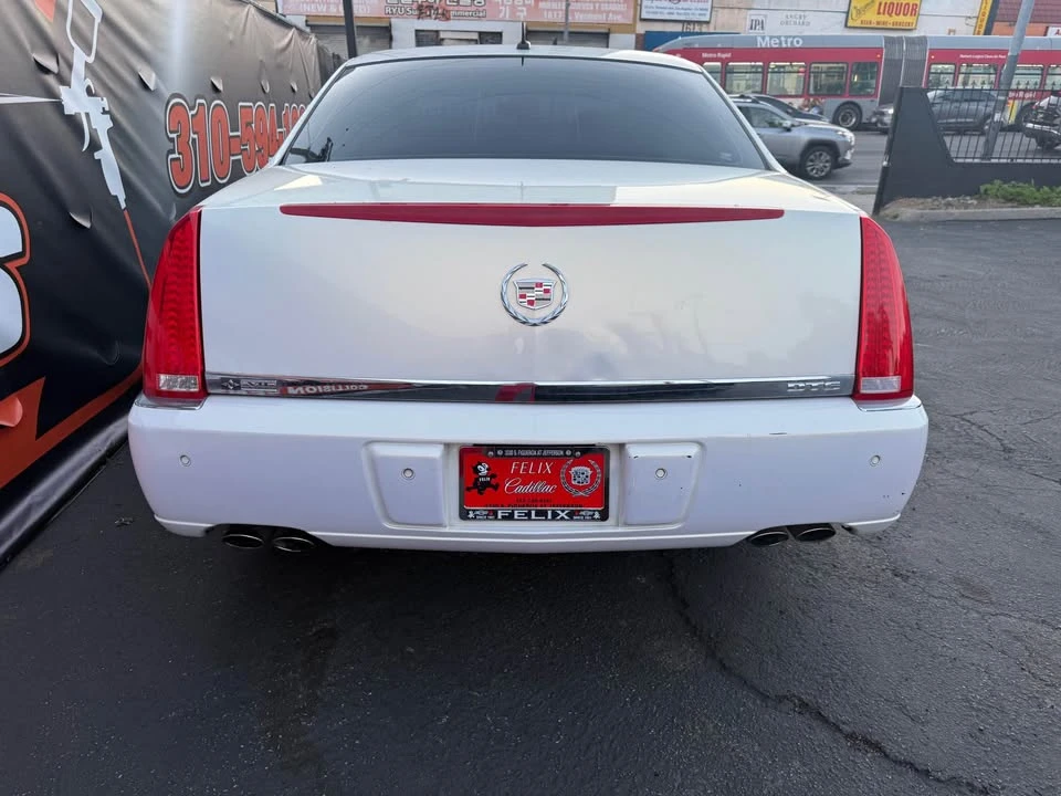 2006 Cadillac DTS - Image 8 of 9