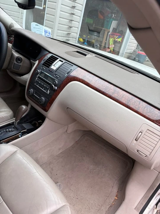 2006 Cadillac DTS - Image 6 of 9