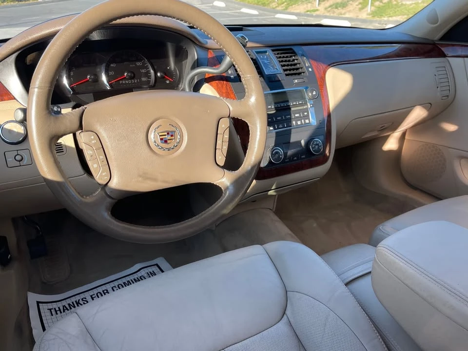 2006 Cadillac DTS - Image 14 of 18