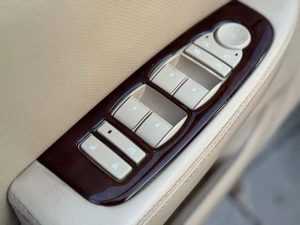 2006 Cadillac DTS - Image 9 of 20