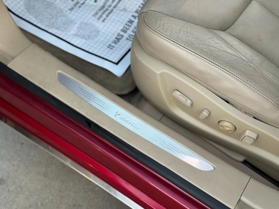 2006 Cadillac DTS - Image 11 of 20