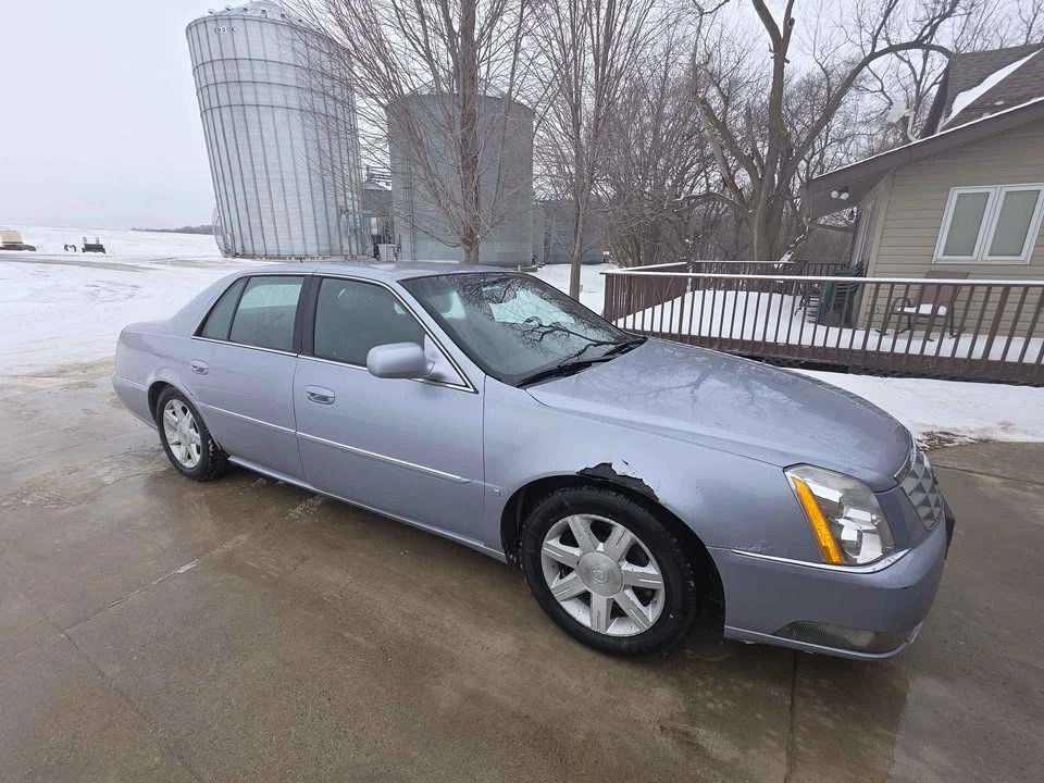 2006 Cadillac DTS - Image 2 of 6
