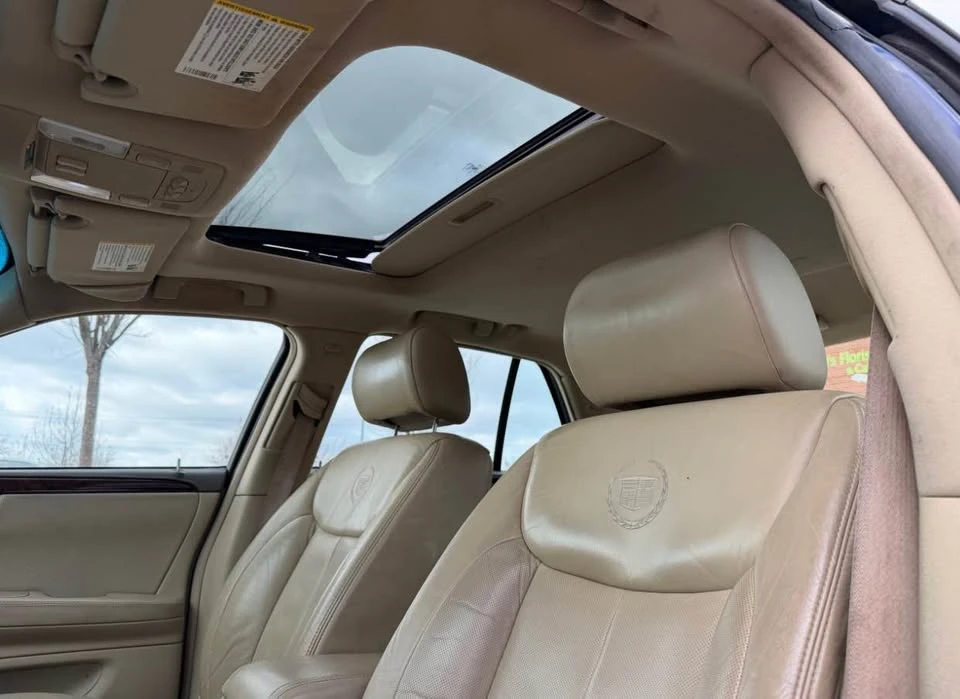 2006 Cadillac DTS - Image 7 of 8