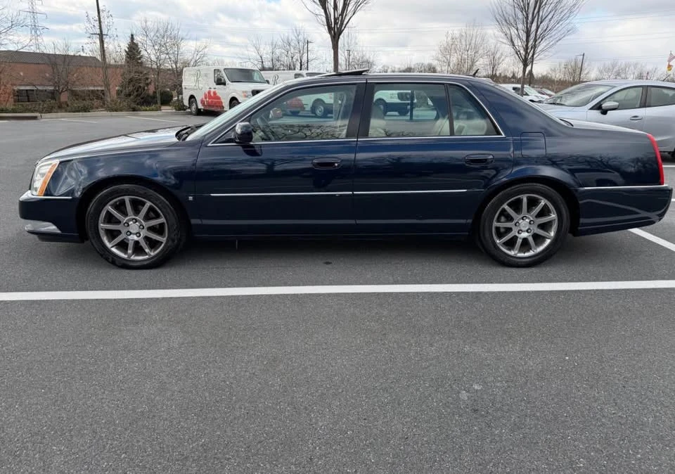 2006 Cadillac DTS - Image 3 of 8