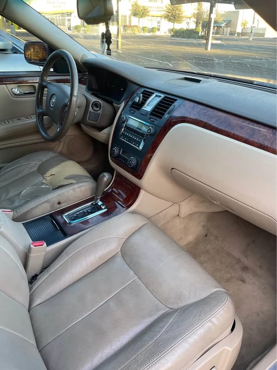2006 Cadillac DTS - Image 8 of 13