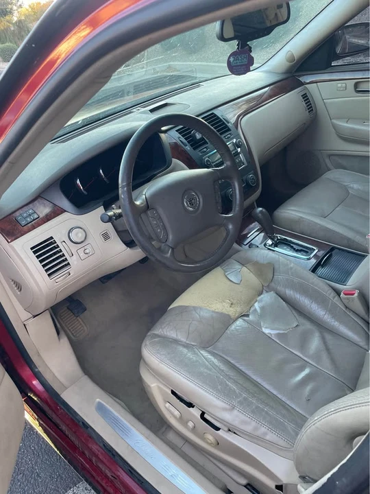 2006 Cadillac DTS - Image 12 of 13