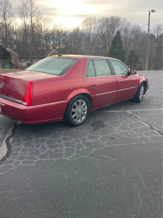 2006 Cadillac DTS - Image 2 of 8
