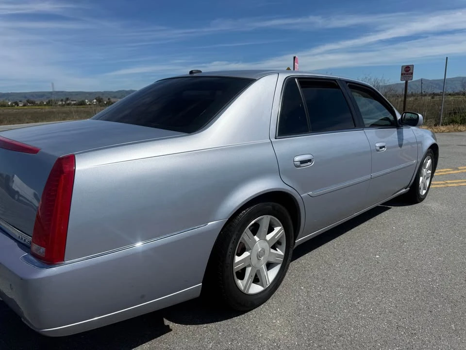 2006 Cadillac DTS - Image 5 of 11