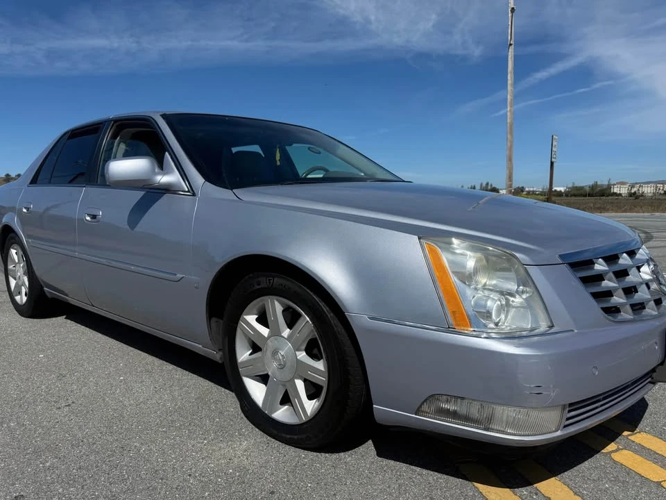 2006 Cadillac DTS - Image 2 of 11