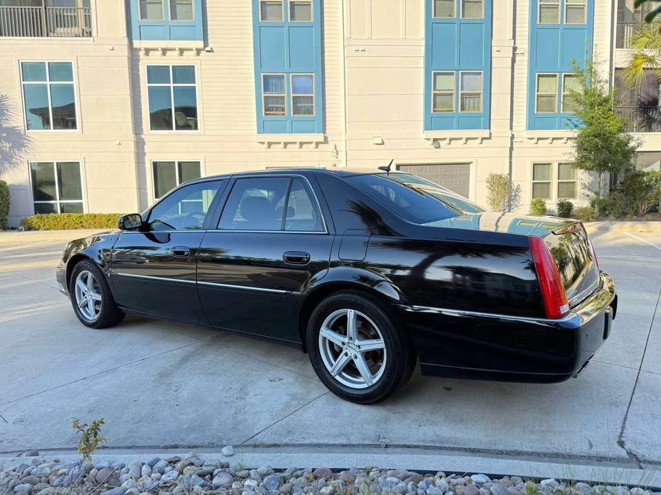 2006 Cadillac DTS - Image 3 of 15
