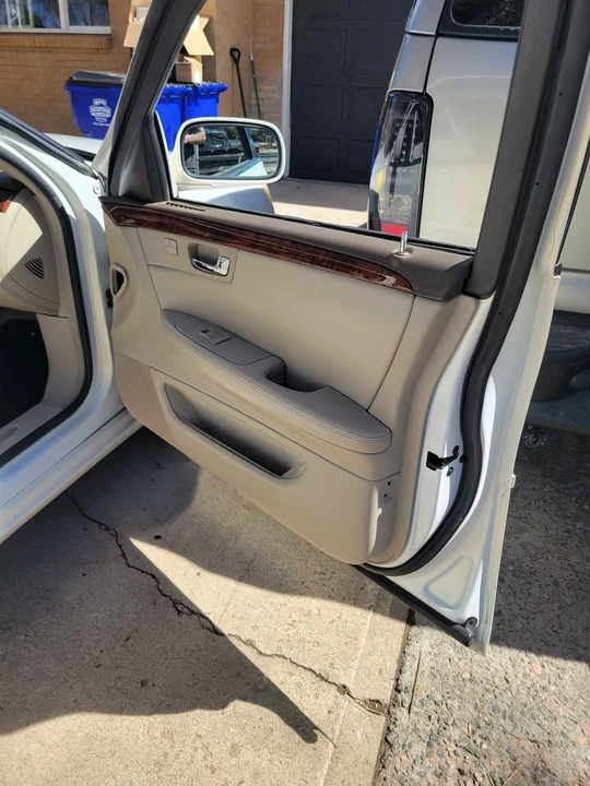 2006 Cadillac DTS - Image 8 of 14