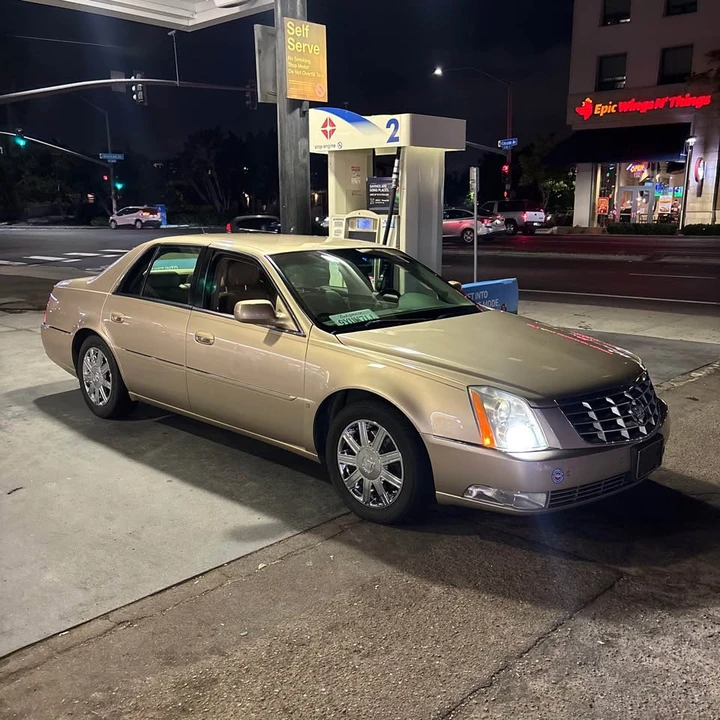 2006 Cadillac DTS - Image 4 of 6