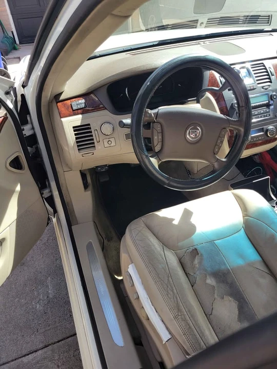 2006 Cadillac DTS - Image 6 of 14