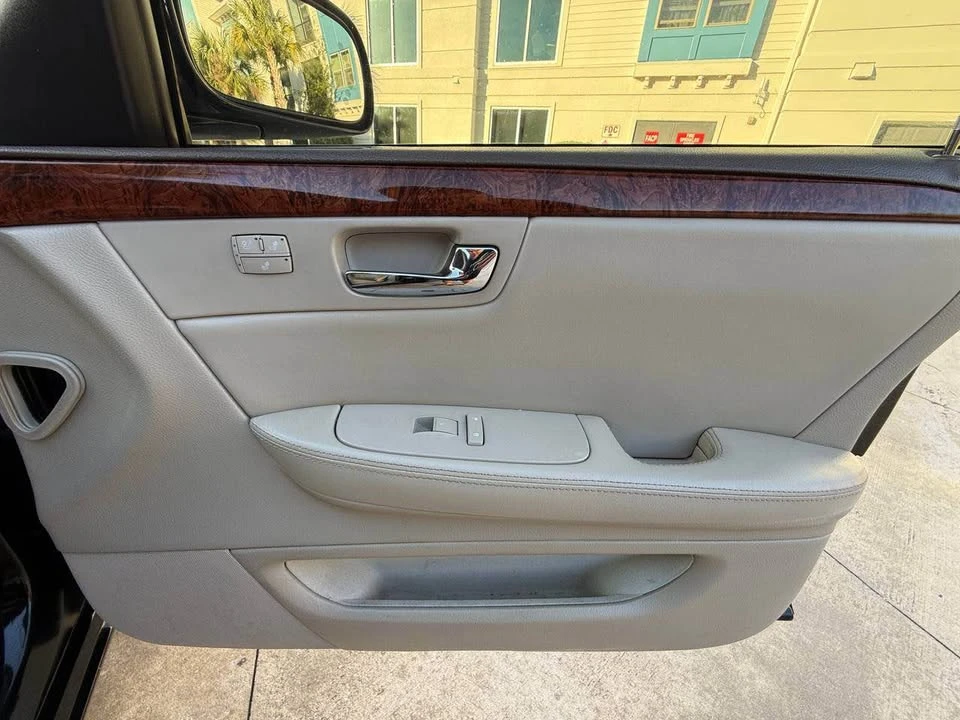 2006 Cadillac DTS - Image 11 of 15