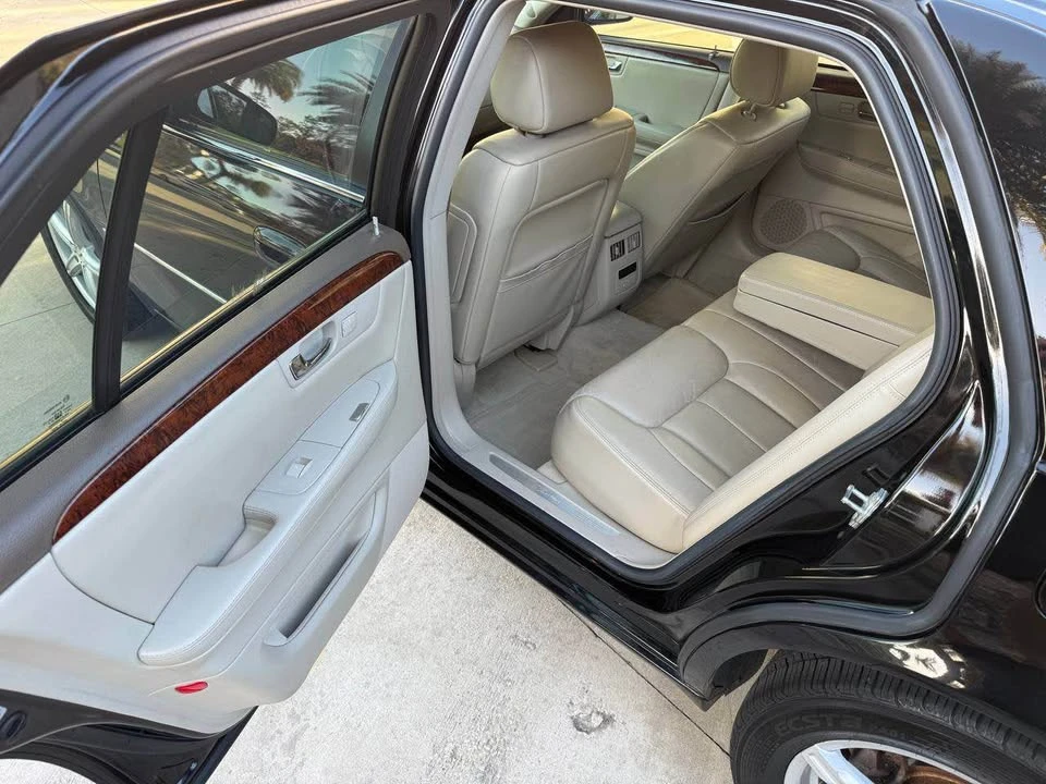 2006 Cadillac DTS - Image 7 of 15