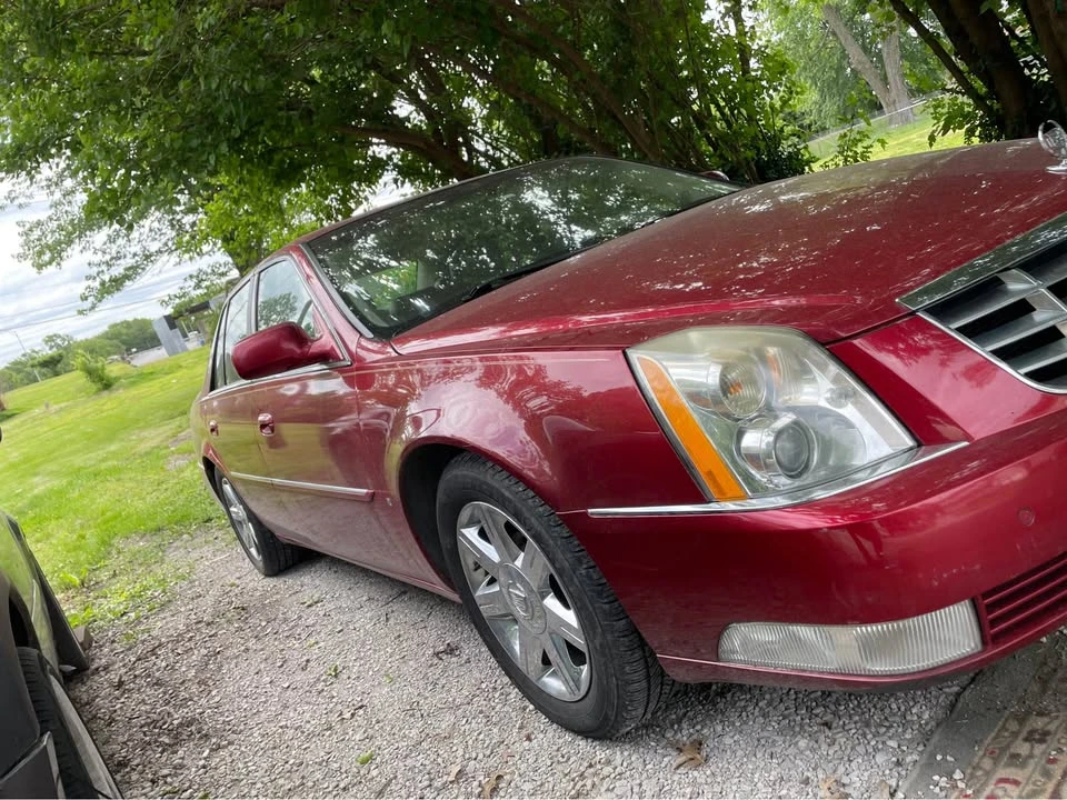 2006 Cadillac DTS - Image 2 of 6