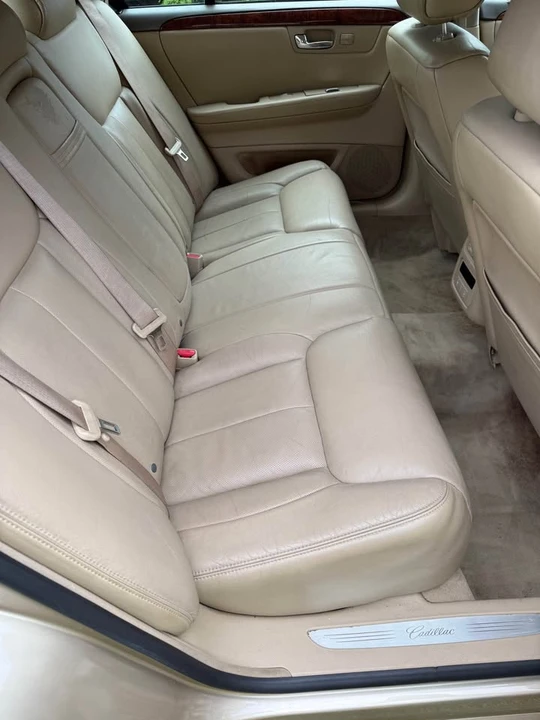 2006 Cadillac DTS - Image 5 of 6