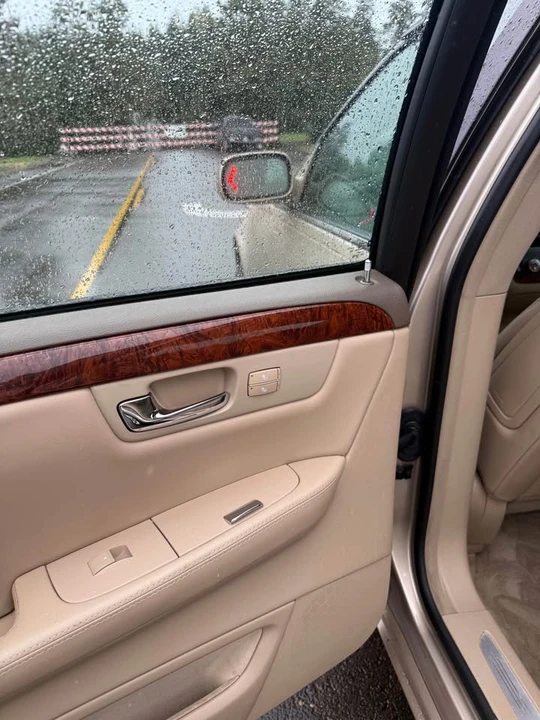 2006 Cadillac DTS - Image 11 of 19