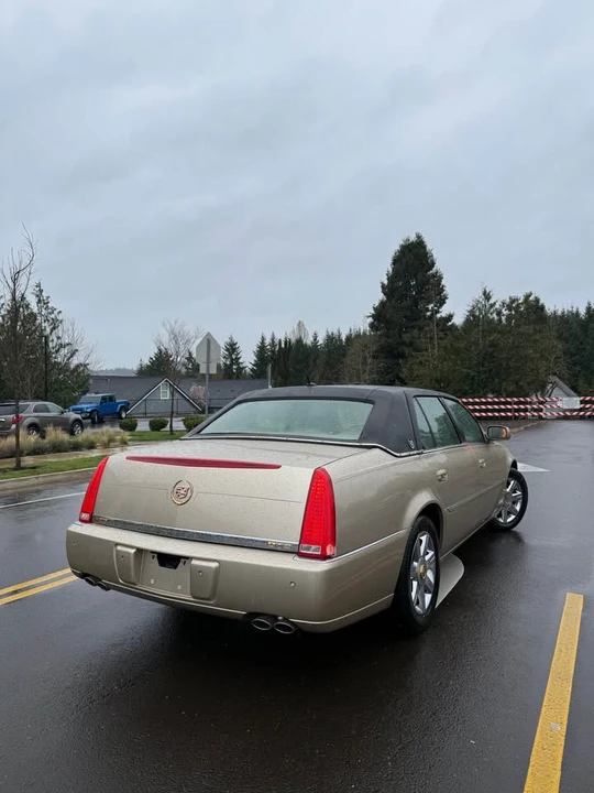 2006 Cadillac DTS - Image 5 of 19