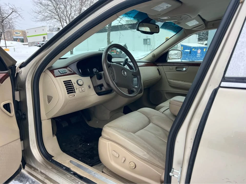 2006 Cadillac DTS - Image 13 of 20