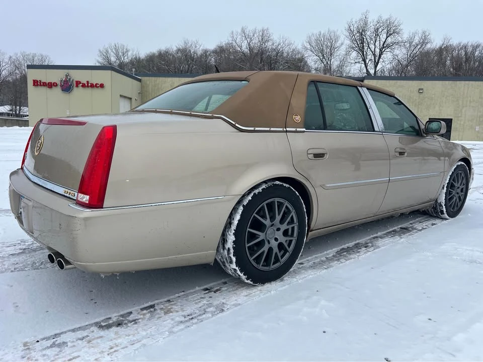 2006 Cadillac DTS - Image 8 of 20