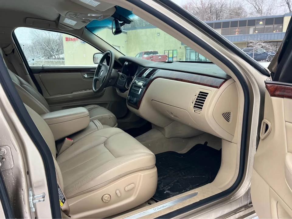 2006 Cadillac DTS - Image 19 of 20