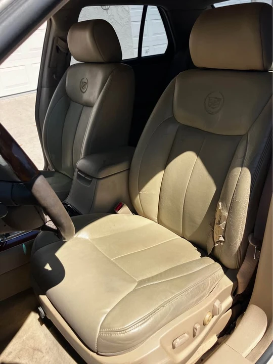 2006 Cadillac DTS - Image 8 of 9