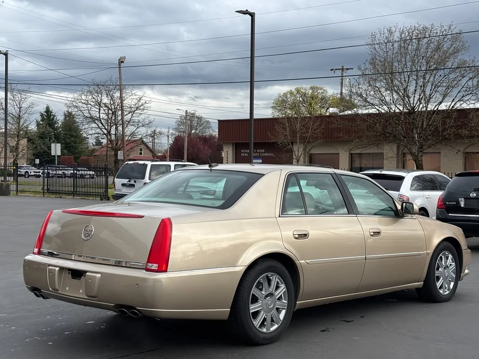 2006 Cadillac DTS - Image 5 of 13