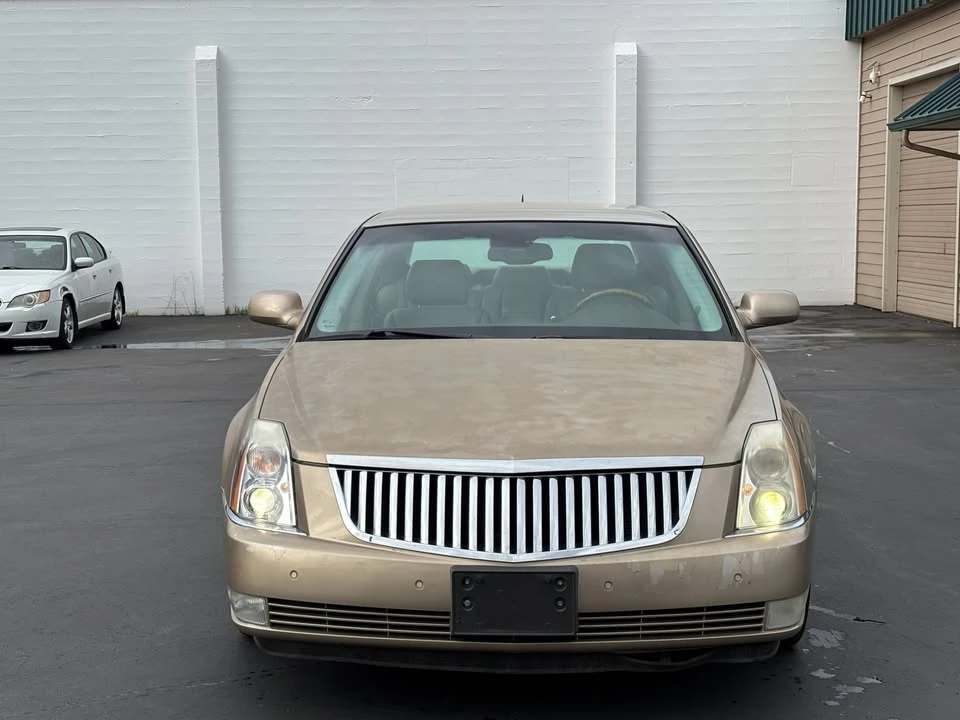 2006 Cadillac DTS - Image 2 of 13