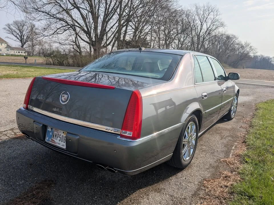 2006 Cadillac DTS - Image 3 of 12