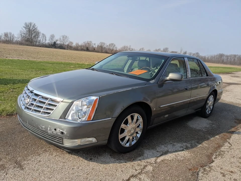 2006 Cadillac DTS - Image 2 of 12
