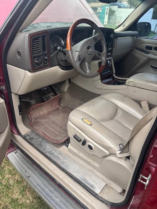 2006 Cadillac Escalade & EXT 2nd Gen - Image 5 of 7