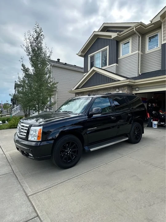 2006 Cadillac Escalade & EXT 2nd Gen - Image 2 of 14