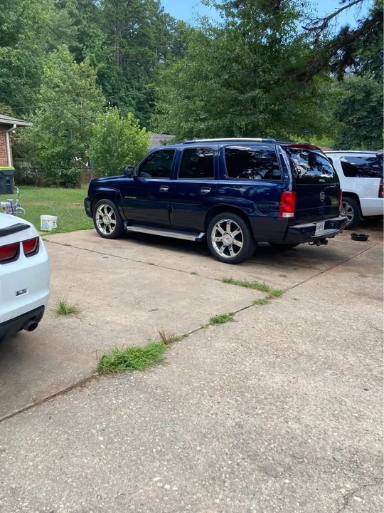 2006 Cadillac Escalade & EXT 2nd Gen - Image 2 of 20